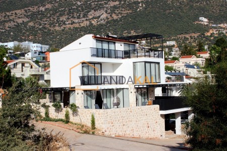 Villa Sandal